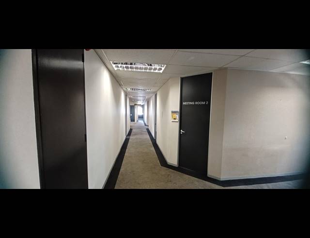 639M² OFFICE TO LET IN HYDE PARK
